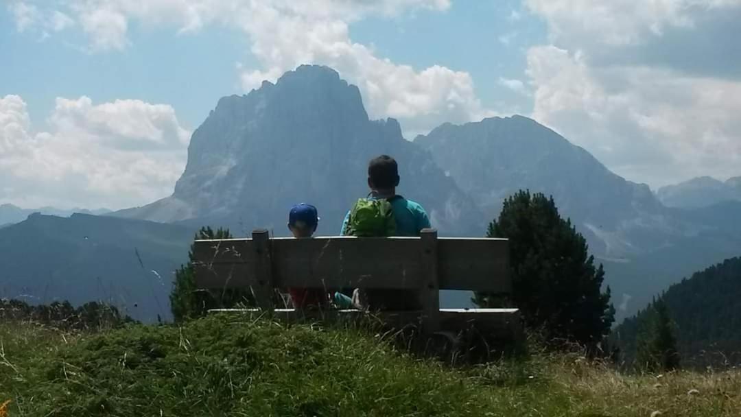 Garni Hotel Iris Selva di Val Gardena Exteriér fotografie