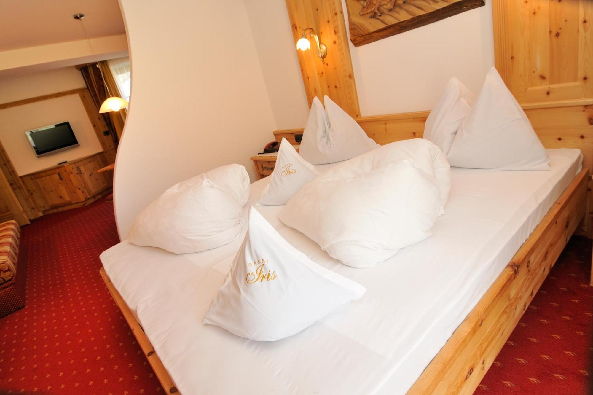 Garni Hotel Iris Selva di Val Gardena Exteriér fotografie