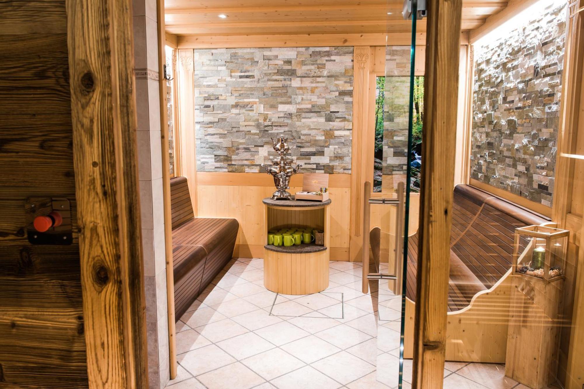 Garni Hotel Iris Selva di Val Gardena Exteriér fotografie